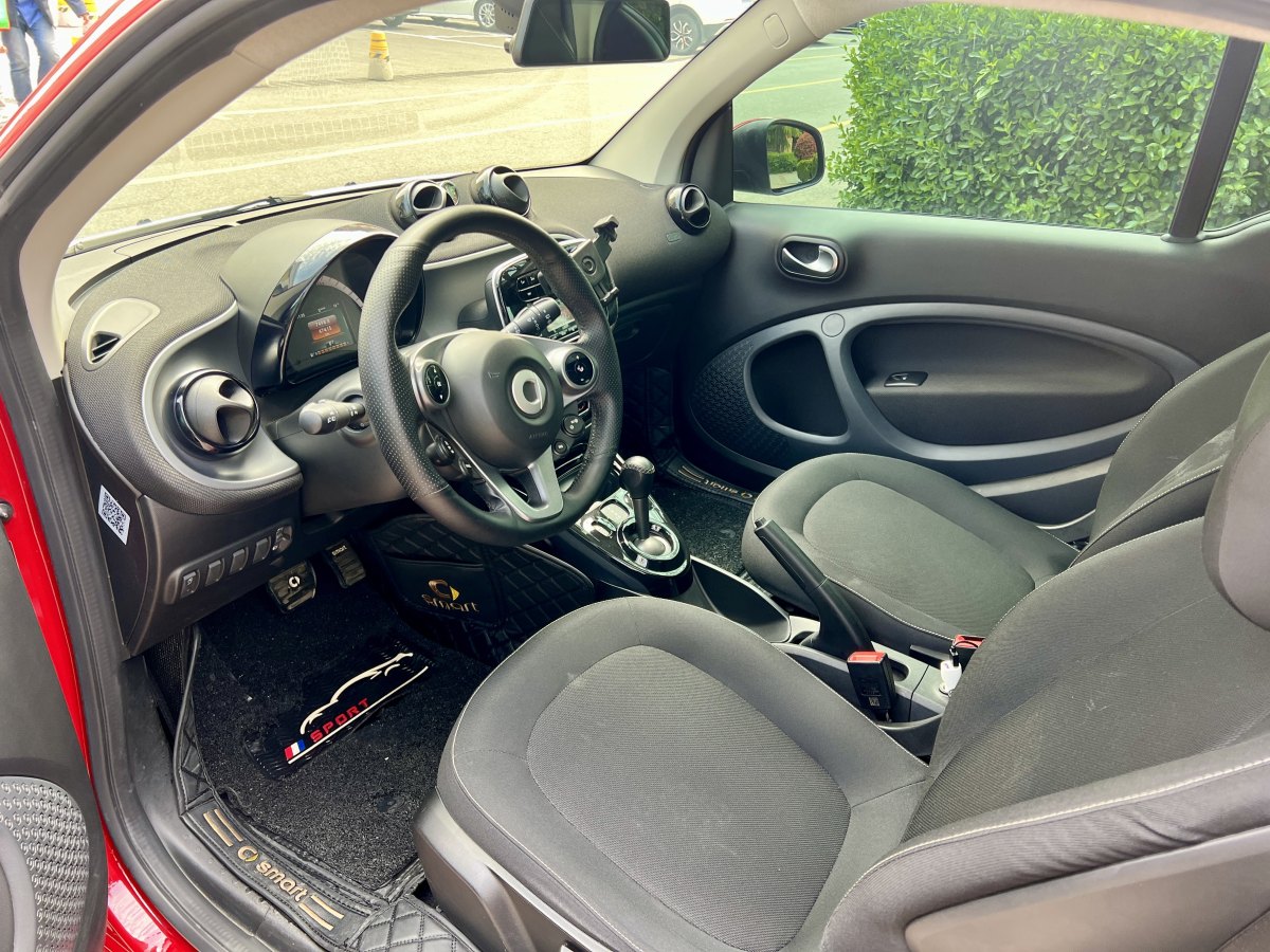 2018年10月smart fortwo  2011款 1.0 MHD 硬顶激情版