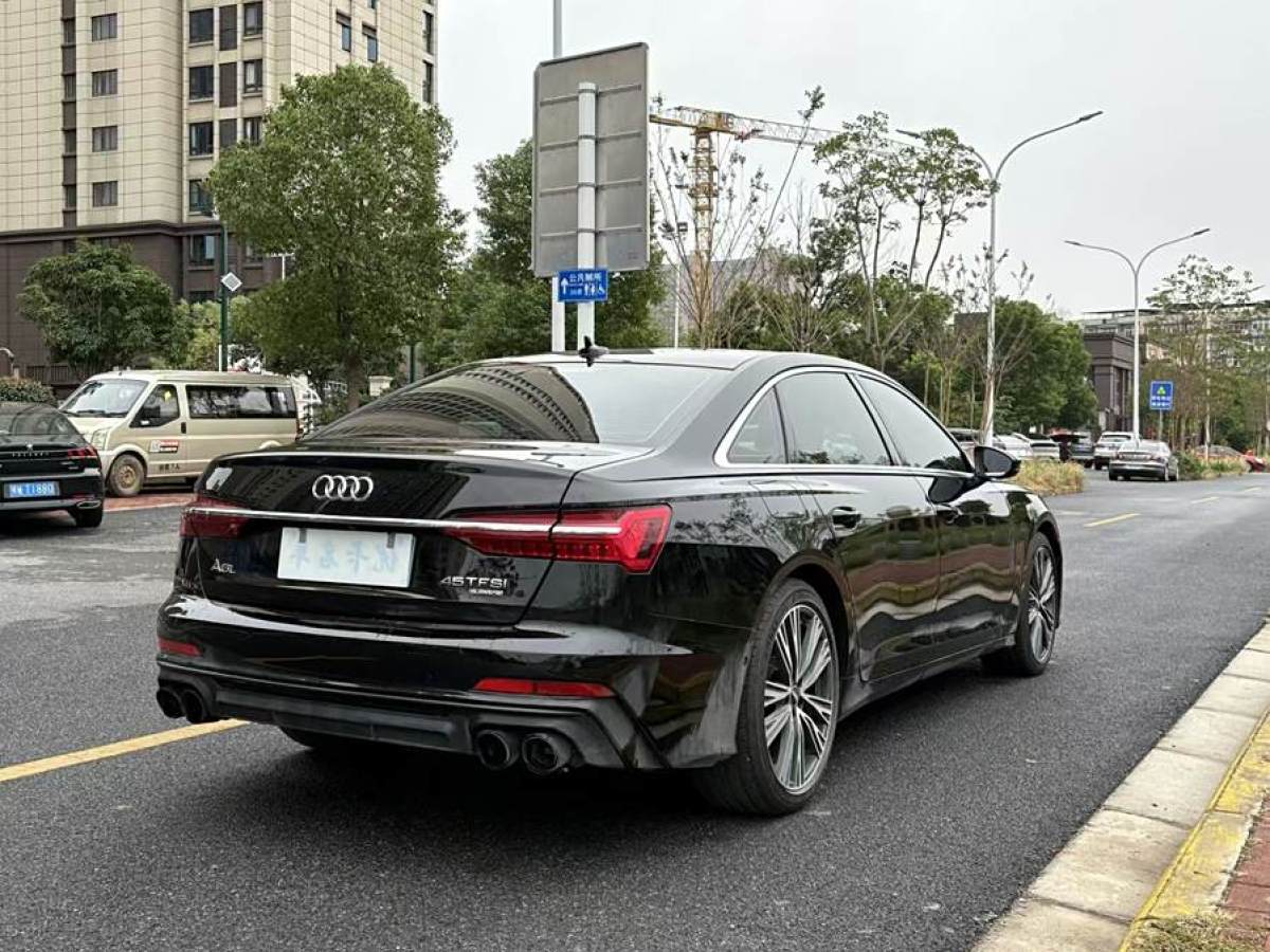 奧迪 奧迪A6L  2022款 45 TFSI quattro 臻選動感型圖片