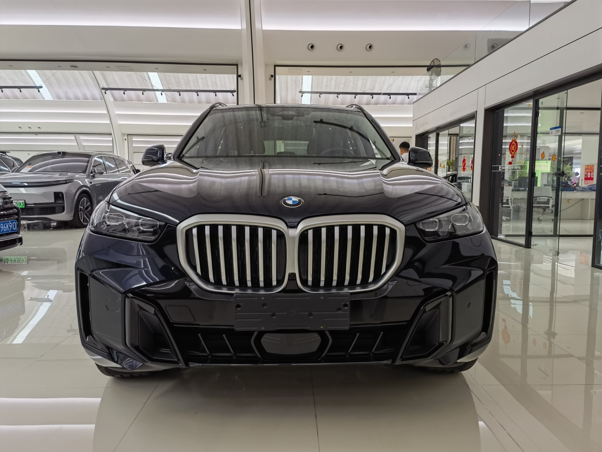 2024年12月寶馬 寶馬X5  2023款 xDrive 30Li 尊享型M運動曜夜套裝