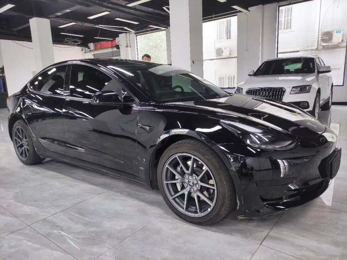 特斯拉 Model 3  2022款 后輪驅(qū)動(dòng)版圖片