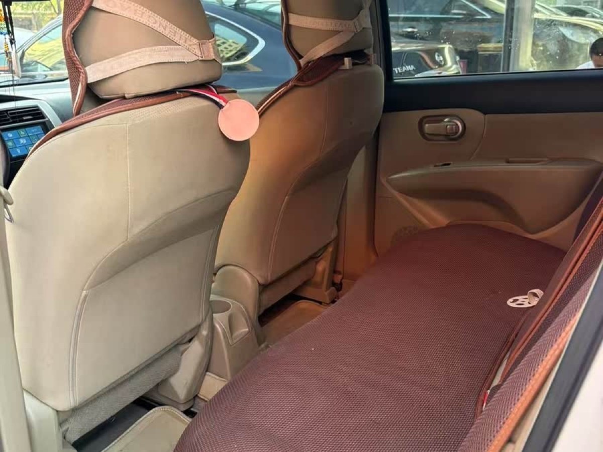 日產(chǎn) 驪威  2013款 1.6XE CVT舒適版圖片
