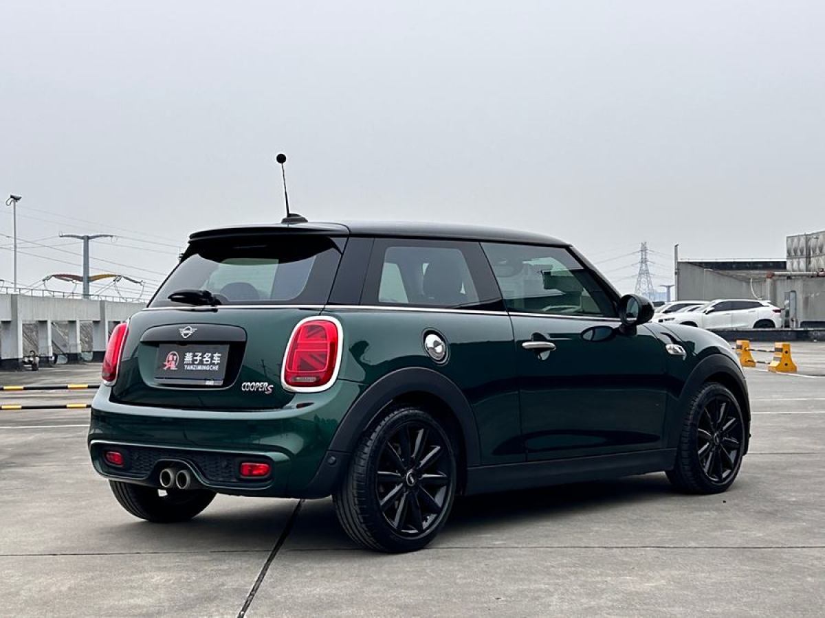 MINI MINI  2019款 2.0T COOPER S 經(jīng)典派圖片