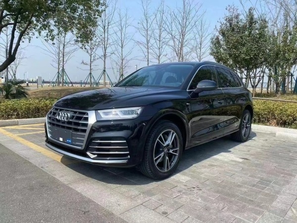 奥迪 奥迪Q5L  2020款 40 TFSI 荣享时尚型