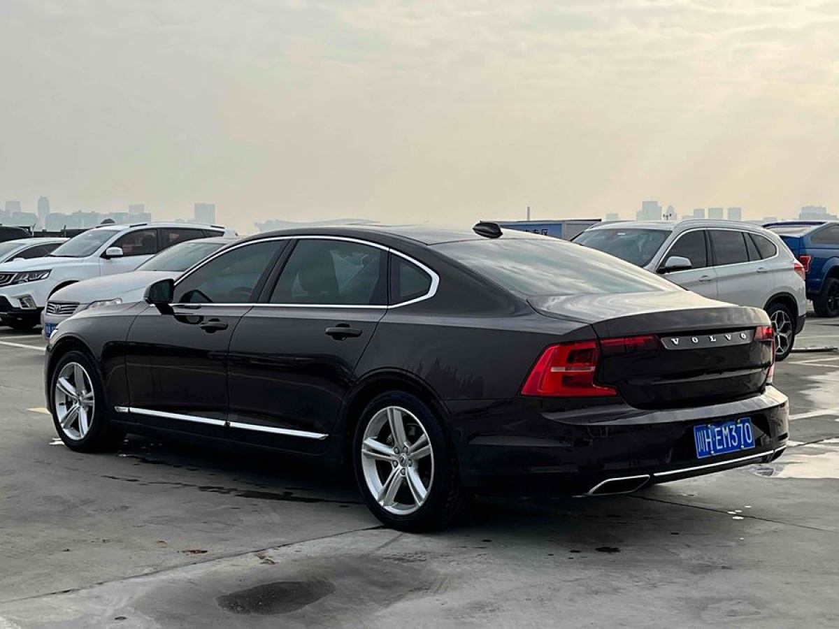 沃爾沃 S90  2018款 T4 智遠(yuǎn)版圖片