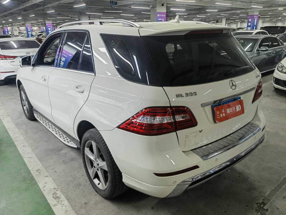 奔馳 奔馳M級(jí)  2012款 ML 300圖片