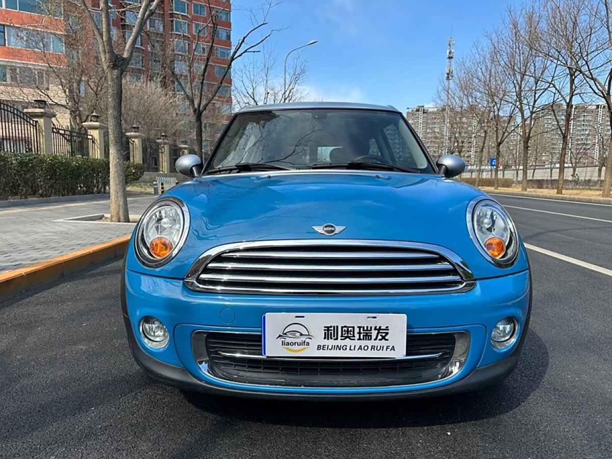 2013年4月MINI CLUBMAN  2013款 1.6L COOPER Bond Street