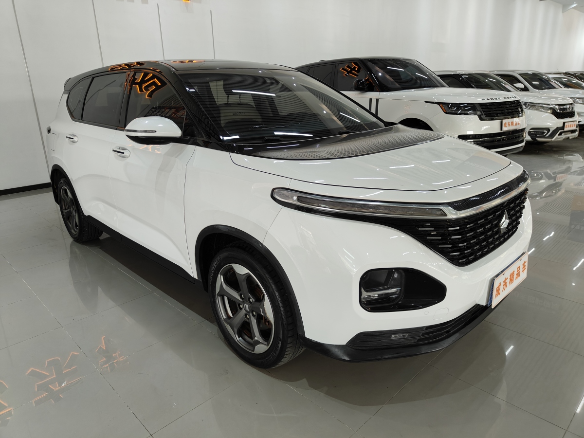 寶駿 RM-5  2019款 1.5T CVT 24小時在線尊貴型 7座圖片