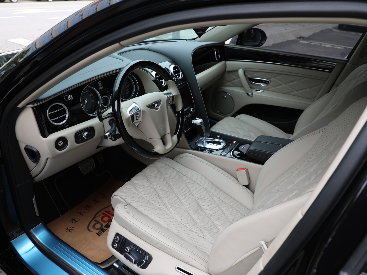 宾利 飞驰  2013款 6.0T W12 Mulliner图片