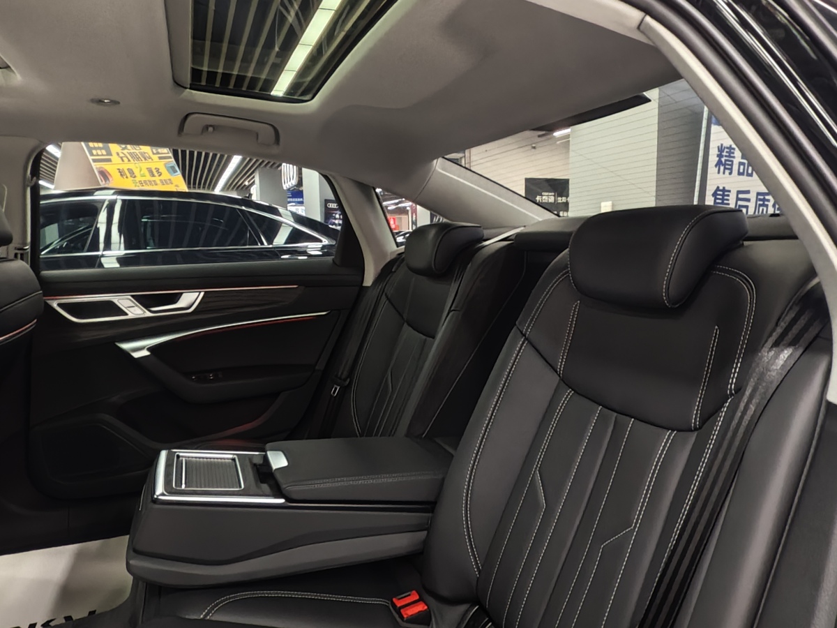 奧迪 奧迪A6L  2023款 改款 45 TFSI quattro 臻選致雅型圖片