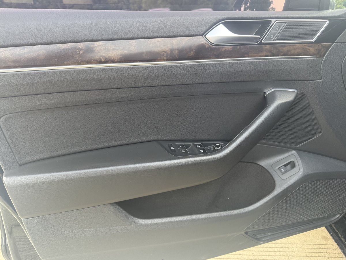 大眾 邁騰  2018款 改款 330TSI DSG 豪華型圖片