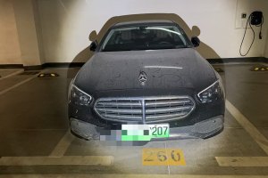 奔驰E级新能源 奔驰 改款 E 350 e L 插电式混合动力轿车