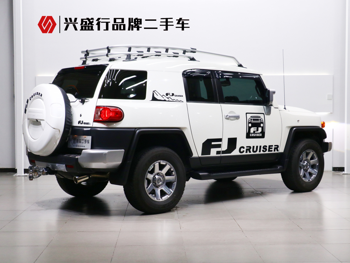 2024年1月豐田 FJ 酷路澤  2013款 4.0L