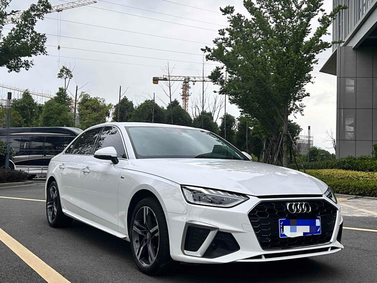 奧迪 奧迪A4L  2020款 40 TFSI 豪華動感型圖片