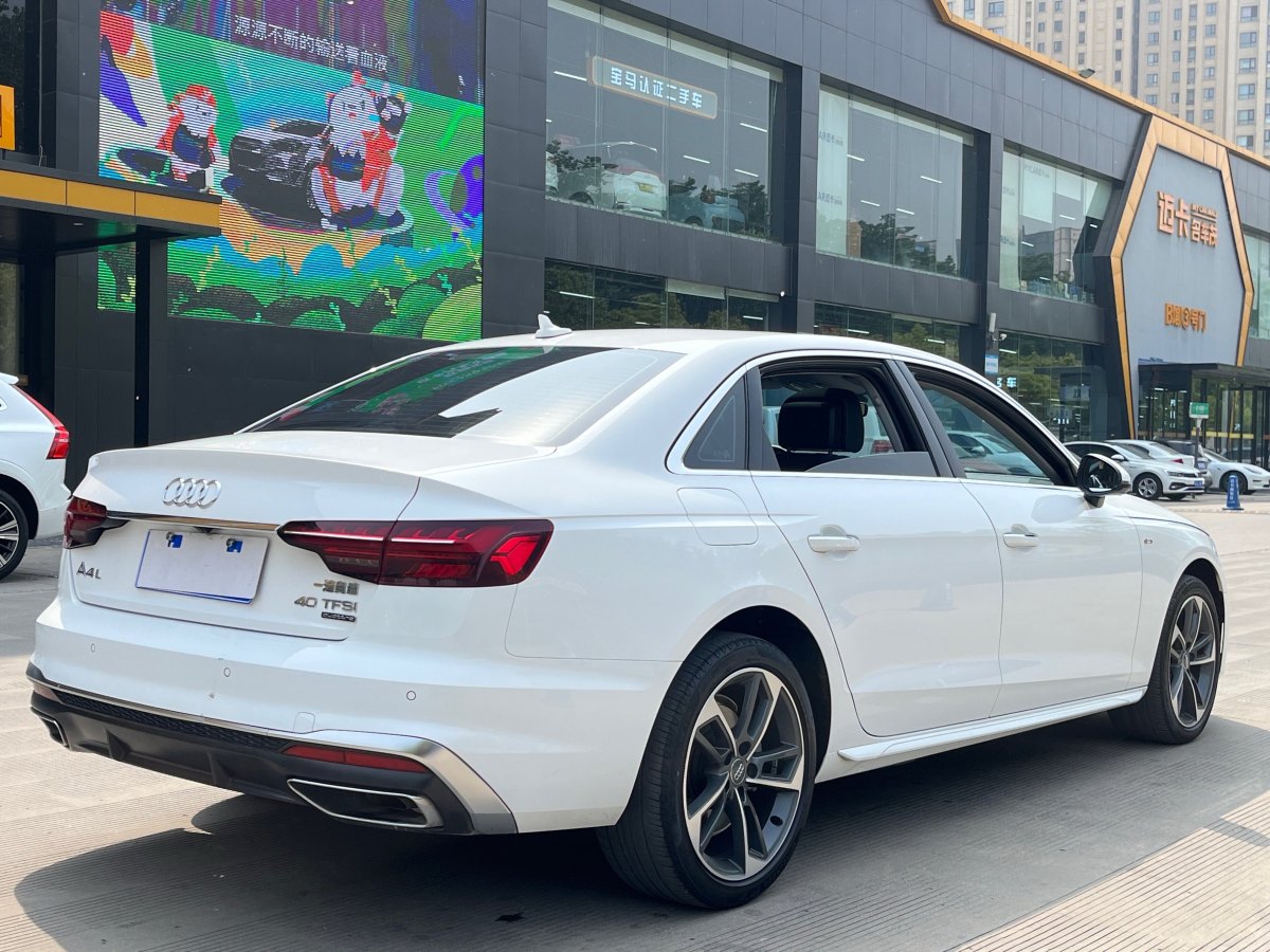 奥迪 奥迪A4L  2020款 40 TFSI 时尚动感型图片