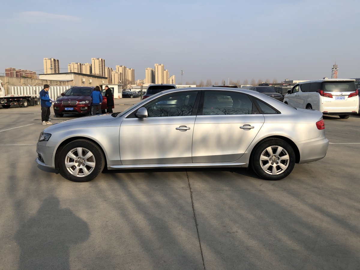 奧迪 奧迪A4L  2012款 2.0 TFSI 自動(dòng)舒適型圖片