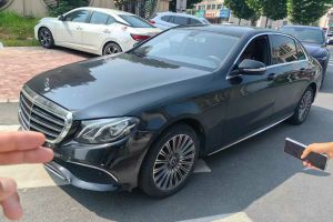 奔馳E級(jí) 奔馳 E 200 L