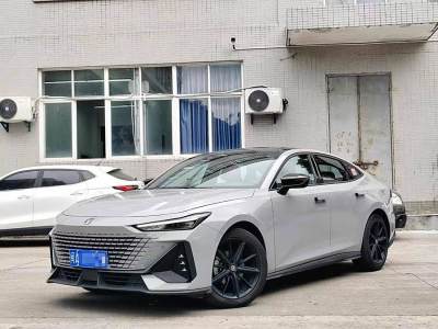 2022年10月 長(zhǎng)安 長(zhǎng)安UNI-V 1.5T 卓越型圖片