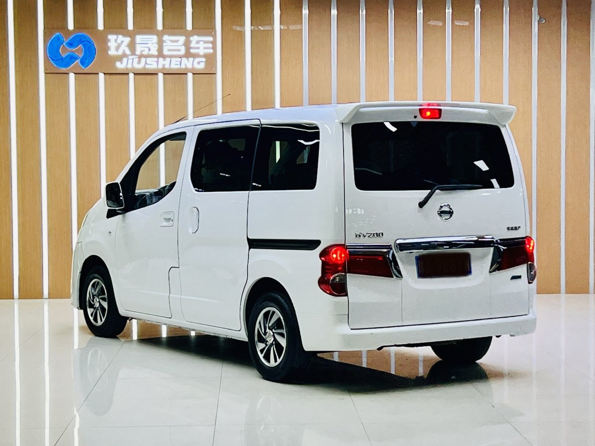 日產(chǎn) NV200  2018款 1.6L CVT豪華型圖片
