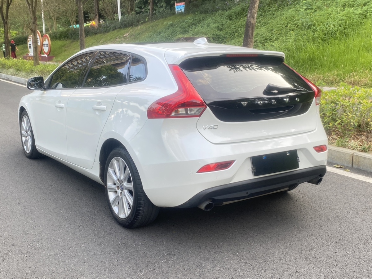 沃爾沃 V40  2015款 1.6T 智逸版圖片