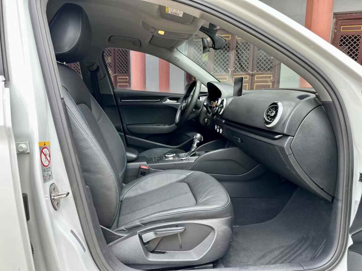 奧迪 奧迪A3  2018款 A3 1.4T 35TFSI Limousine時(shí)尚型圖片