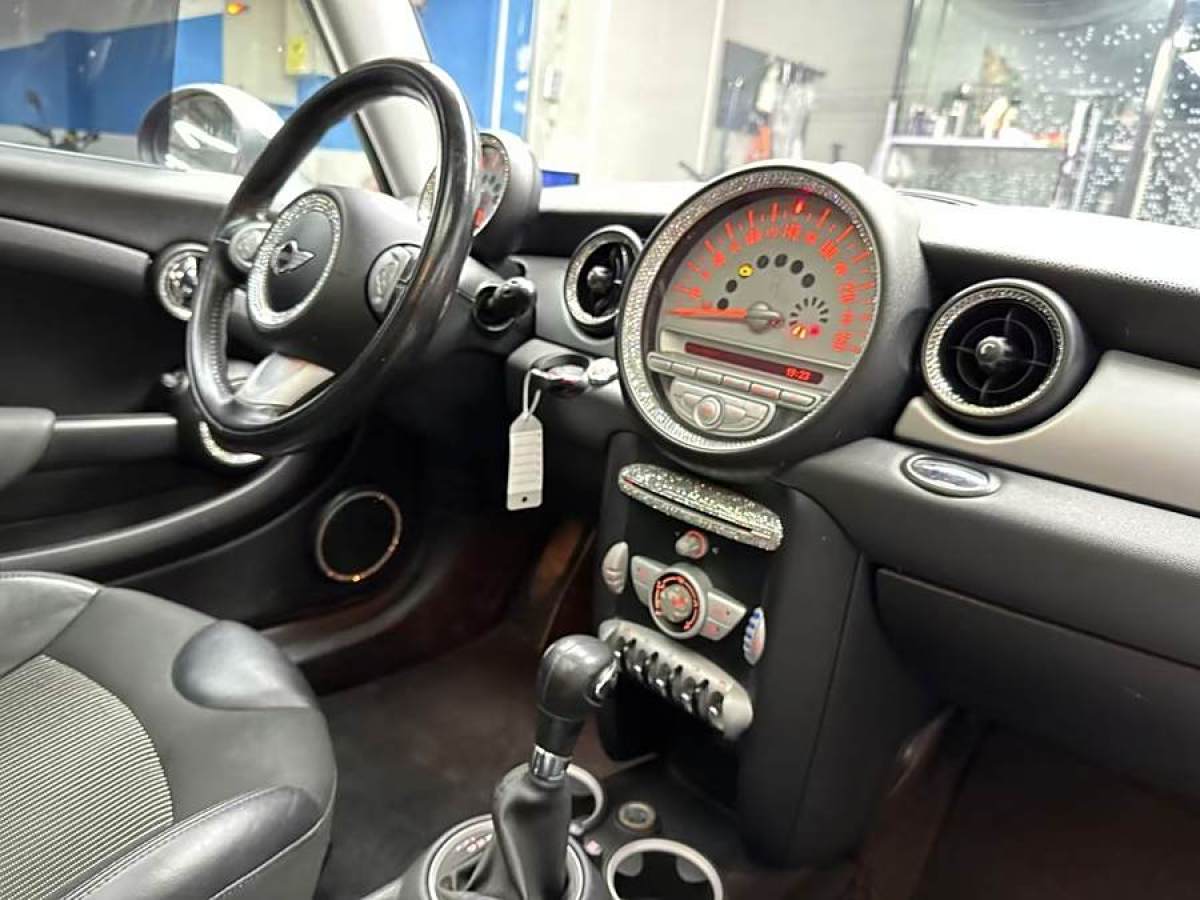 MINI CLUBMAN  2010款 1.6L COOPER Cheer圖片