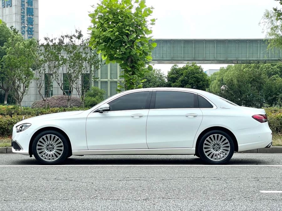 奔馳 奔馳E級  2021款 改款 E 300 L 豪華型圖片