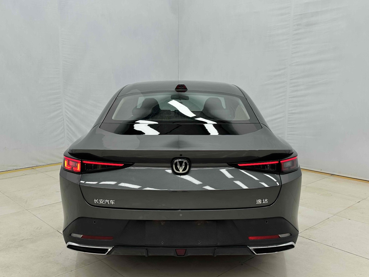 長(zhǎng)安 逸達(dá)  2023款 藍(lán)鯨NE 1.5T GDI DCT尊貴型圖片