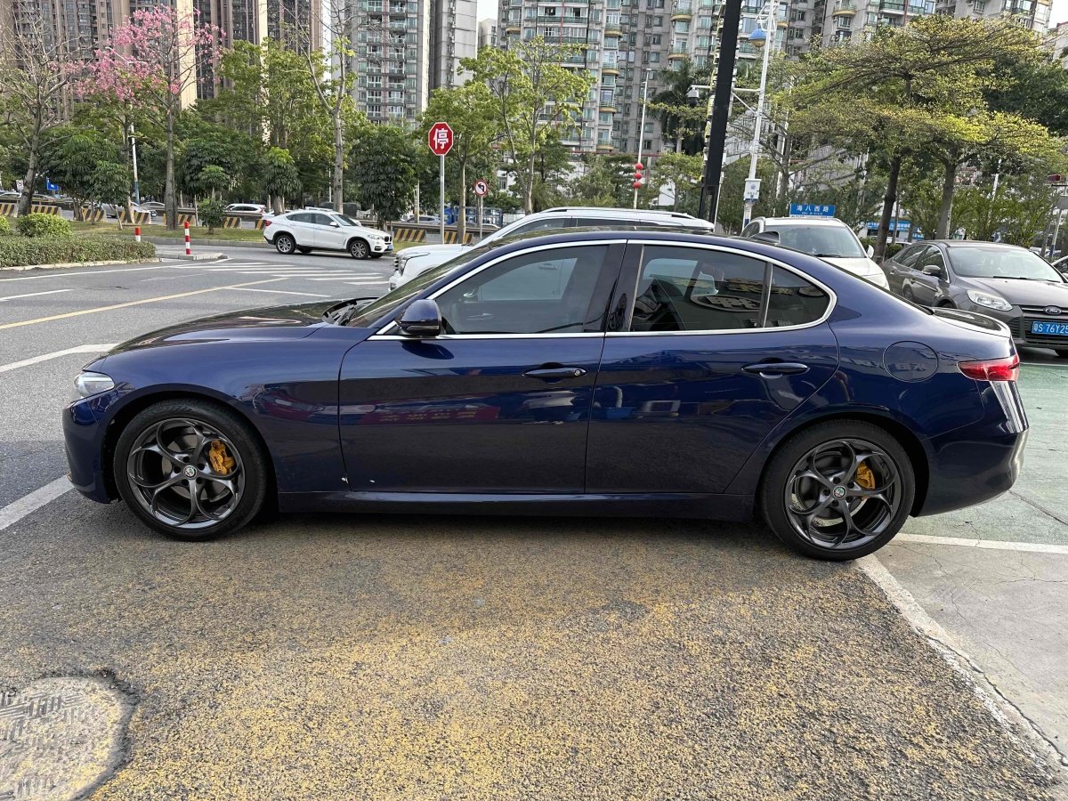 阿爾法·羅密歐 Giulia  2017款 2.0T 200HP 豪華版圖片