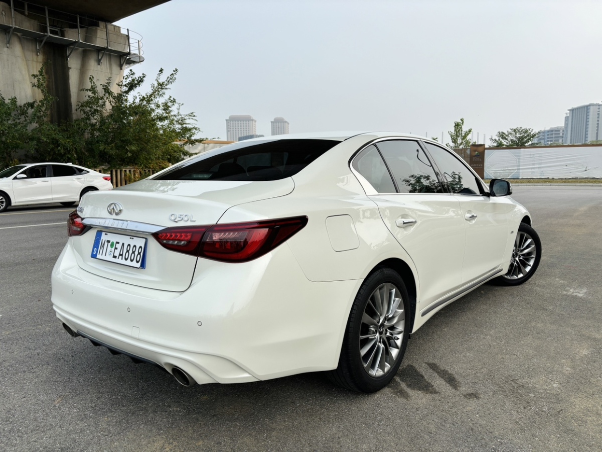 2019年6月英菲尼迪 Q50L  2018款 2.0T 逸享版