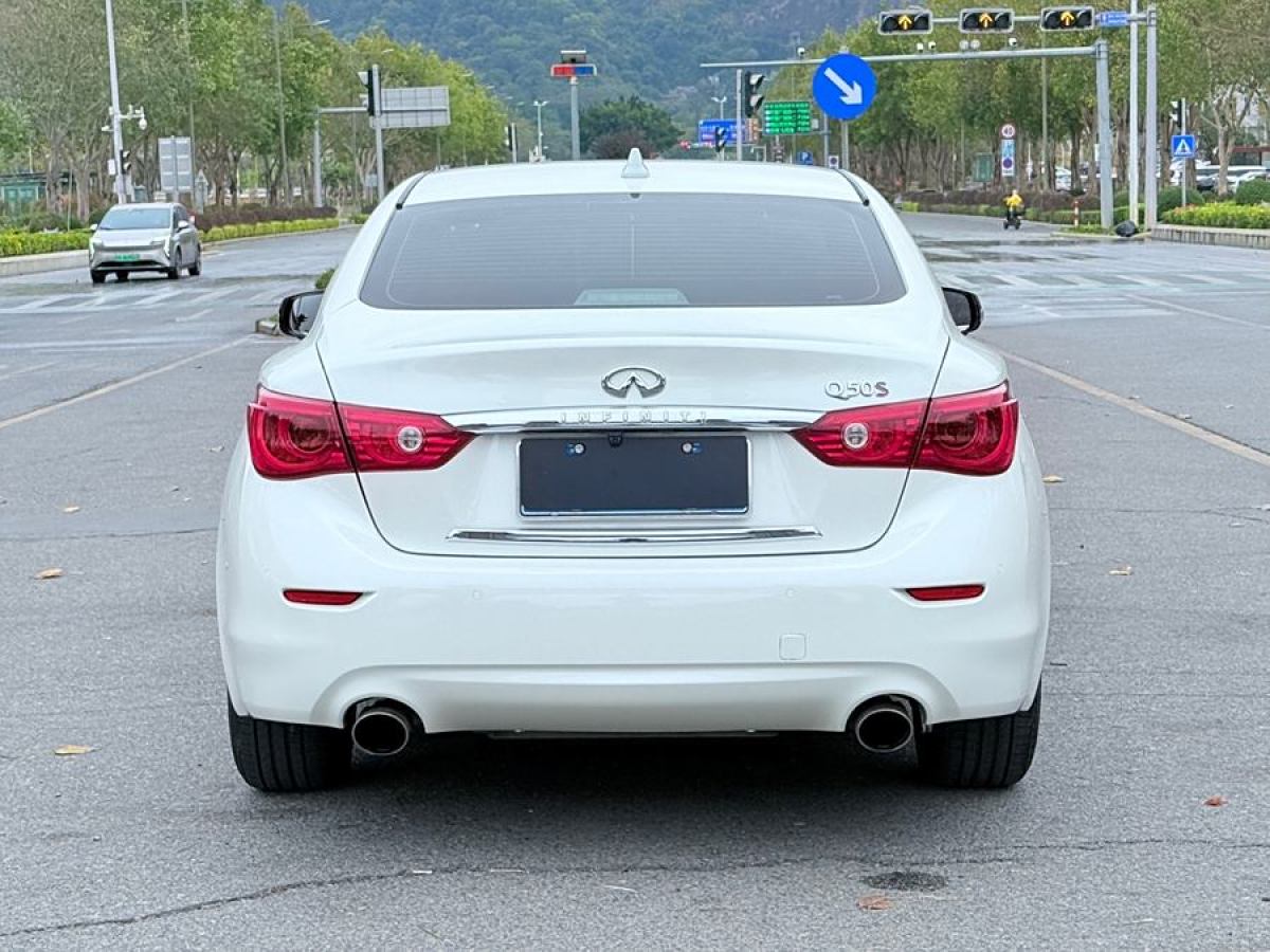 英菲尼迪 Q50L  2015款 2.0T 悅享版圖片