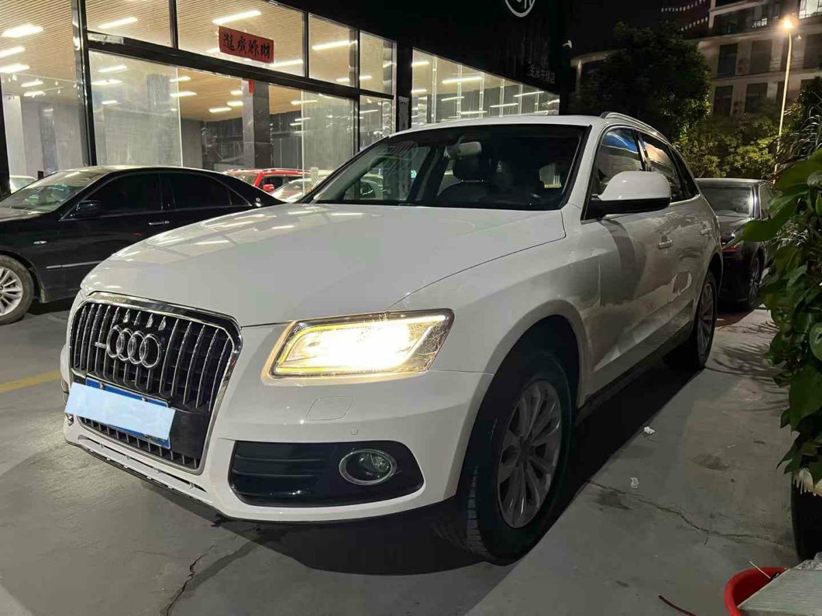 2013年1月奧迪 奧迪Q5  2013款 Q5 3.0TFSI 45TFSI Quattro 運(yùn)動(dòng)型