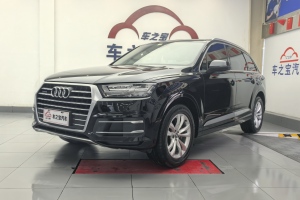 奥迪Q7 奥迪 45 TFSI 舒适型