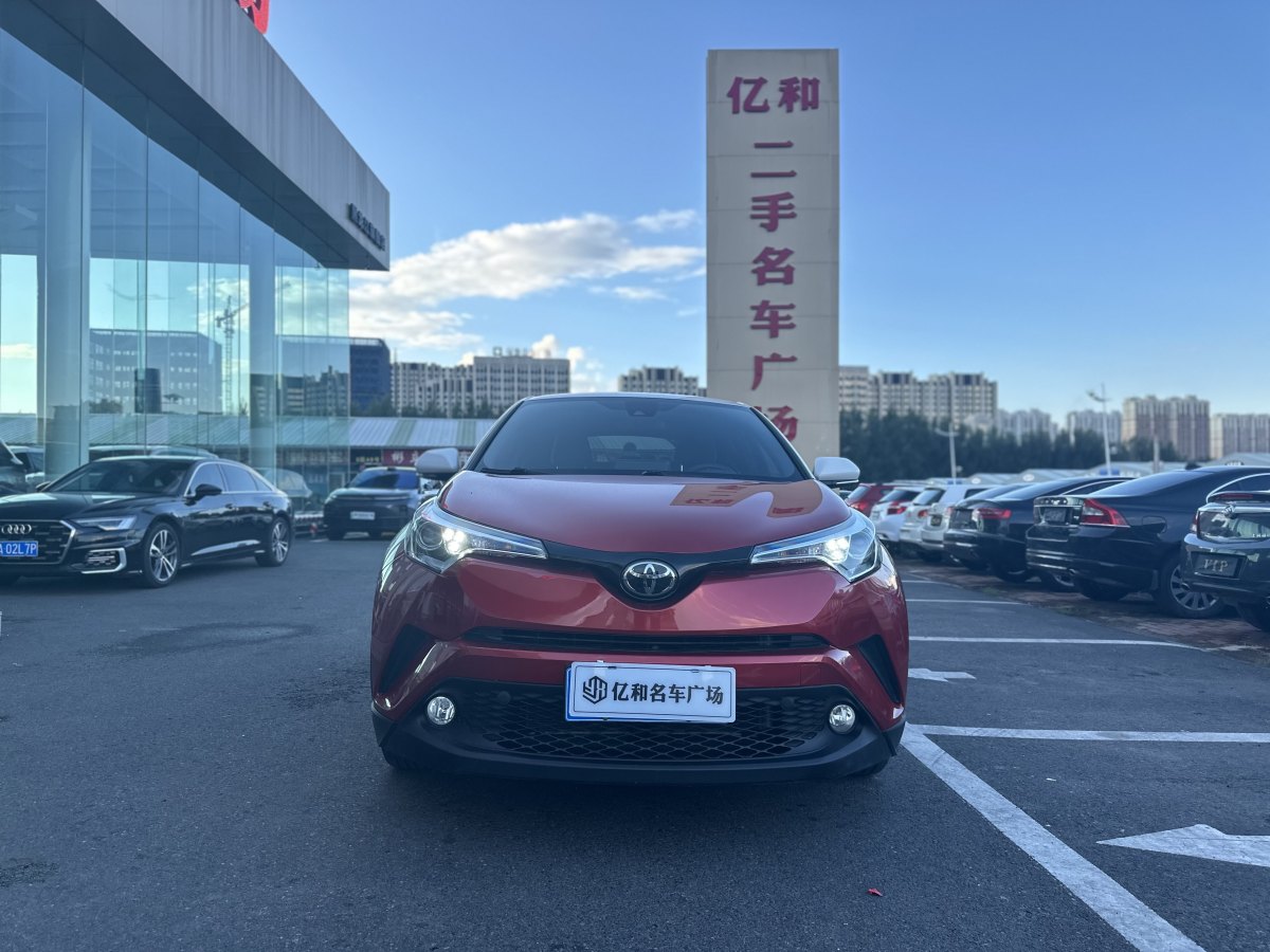 豐田 C-HR  2018款 2.0L 領(lǐng)先版 國V圖片