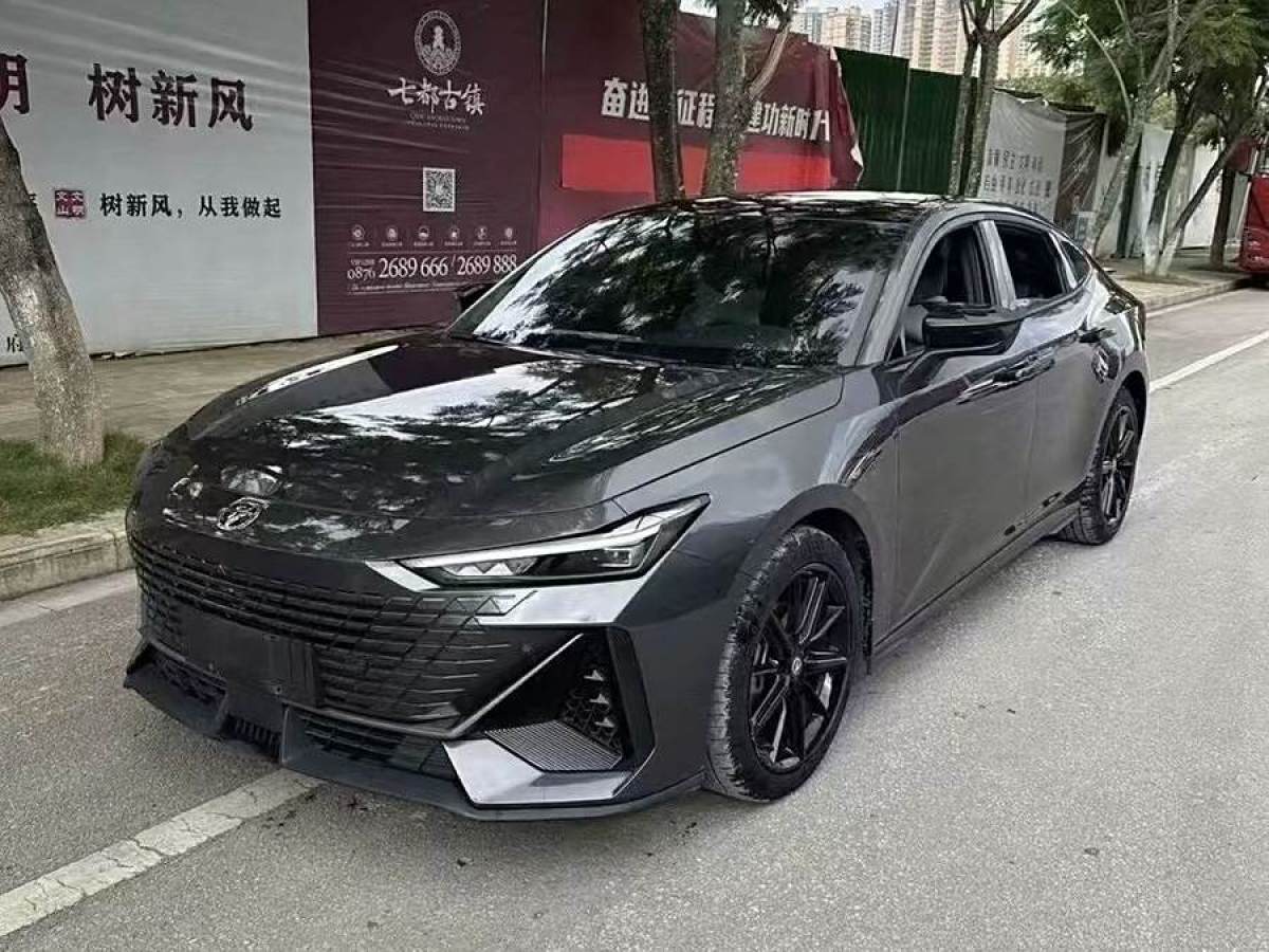 長(zhǎng)安 長(zhǎng)安UNI-V  2022款 1.5T 尊貴型圖片