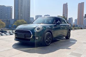 MINI MINI 1.5T COOPER 經(jīng)典派 五門版