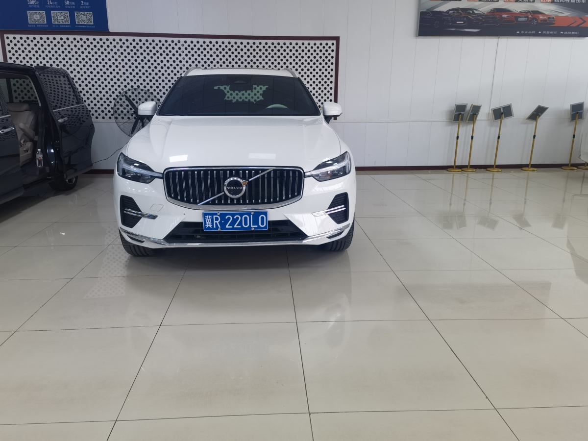 沃爾沃 XC60  2023款 B5 四驅(qū)智逸豪華版圖片