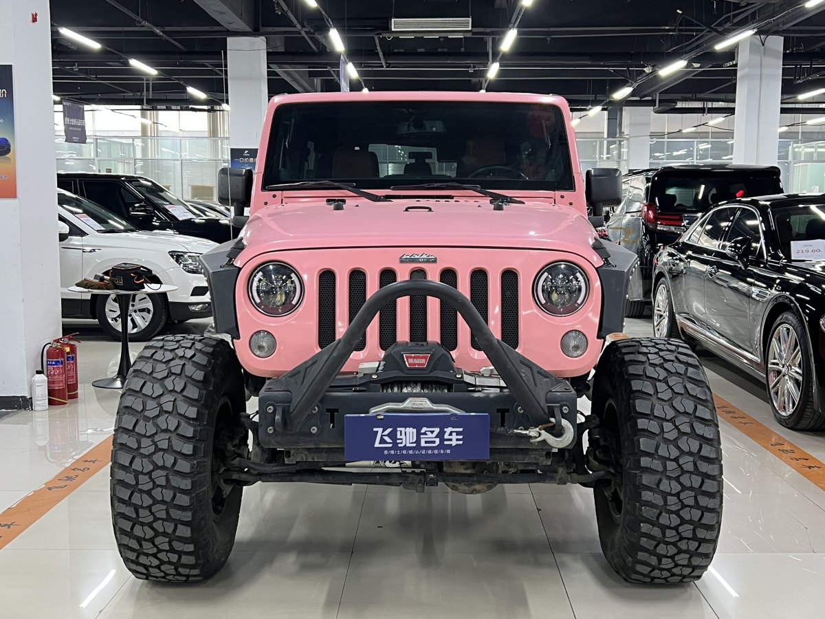 Jeep 牧馬人  2014款 3.0L Sahara 四門(mén)版圖片