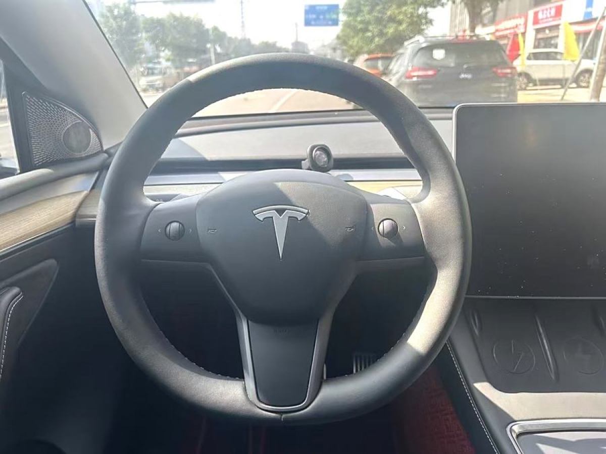 特斯拉 Model 3  2022款 后輪驅(qū)動版圖片