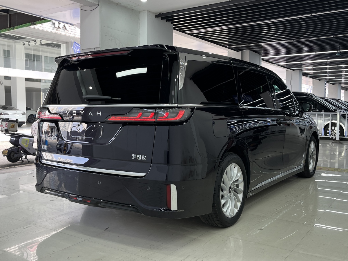 嵐圖 夢想家  2024款 PHEV 超長續(xù)航尊貴版圖片