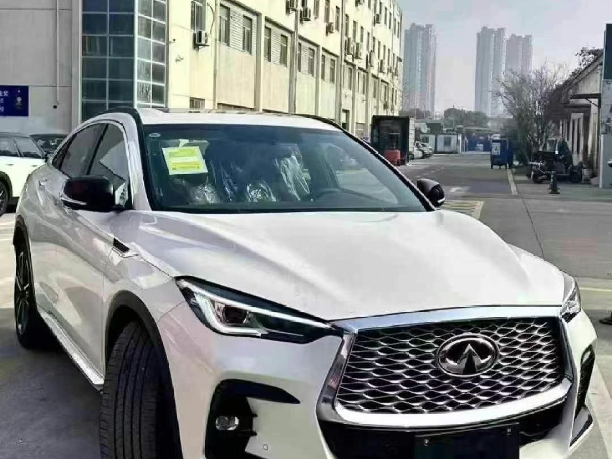 英菲尼迪 QX50  2022款 2.0T 兩驅菁英版圖片