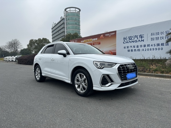 奥迪 奥迪Q3  2019款  35 TFSI 进取动感型