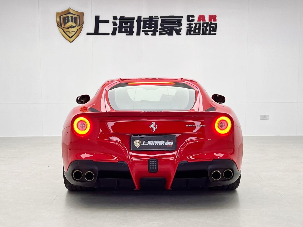 2013年9月法拉利 F12berlinetta  2013款 6.3L 標(biāo)準(zhǔn)型