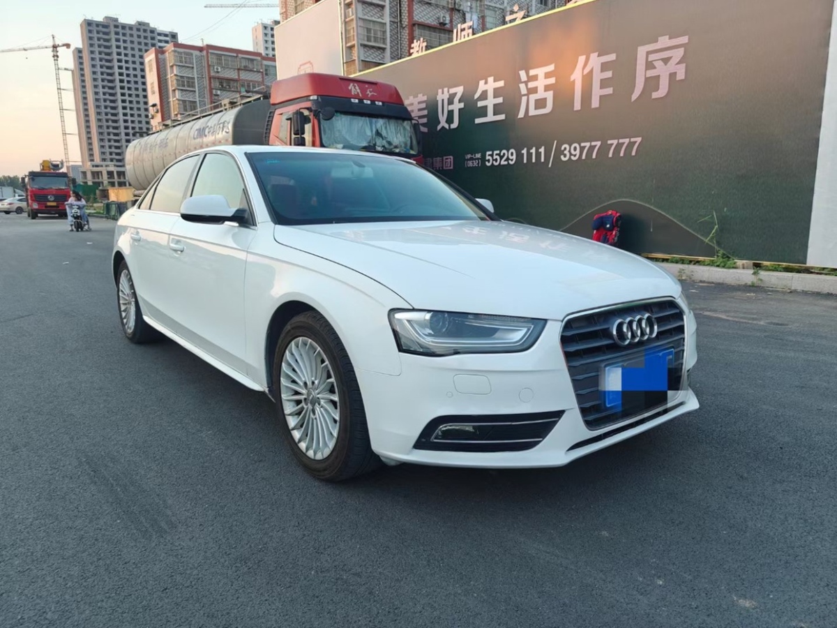 2015年04月奧迪 奧迪A4L  2015款 35 TFSI 自動(dòng)標(biāo)準(zhǔn)型