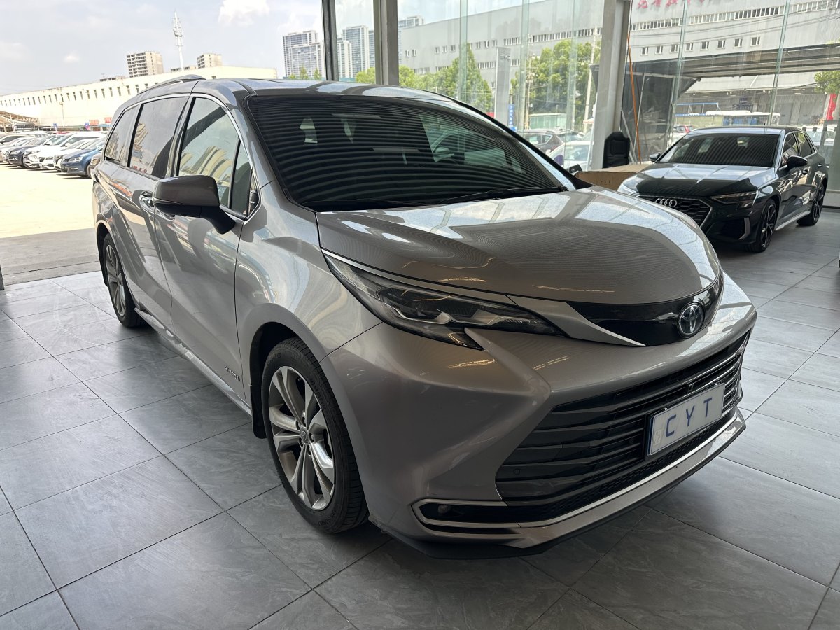 豐田 賽那SIENNA  2023款 2.5L混動 至尊版圖片