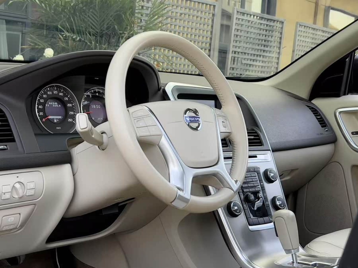 沃爾沃 XC60  2013款 T5 舒適版圖片