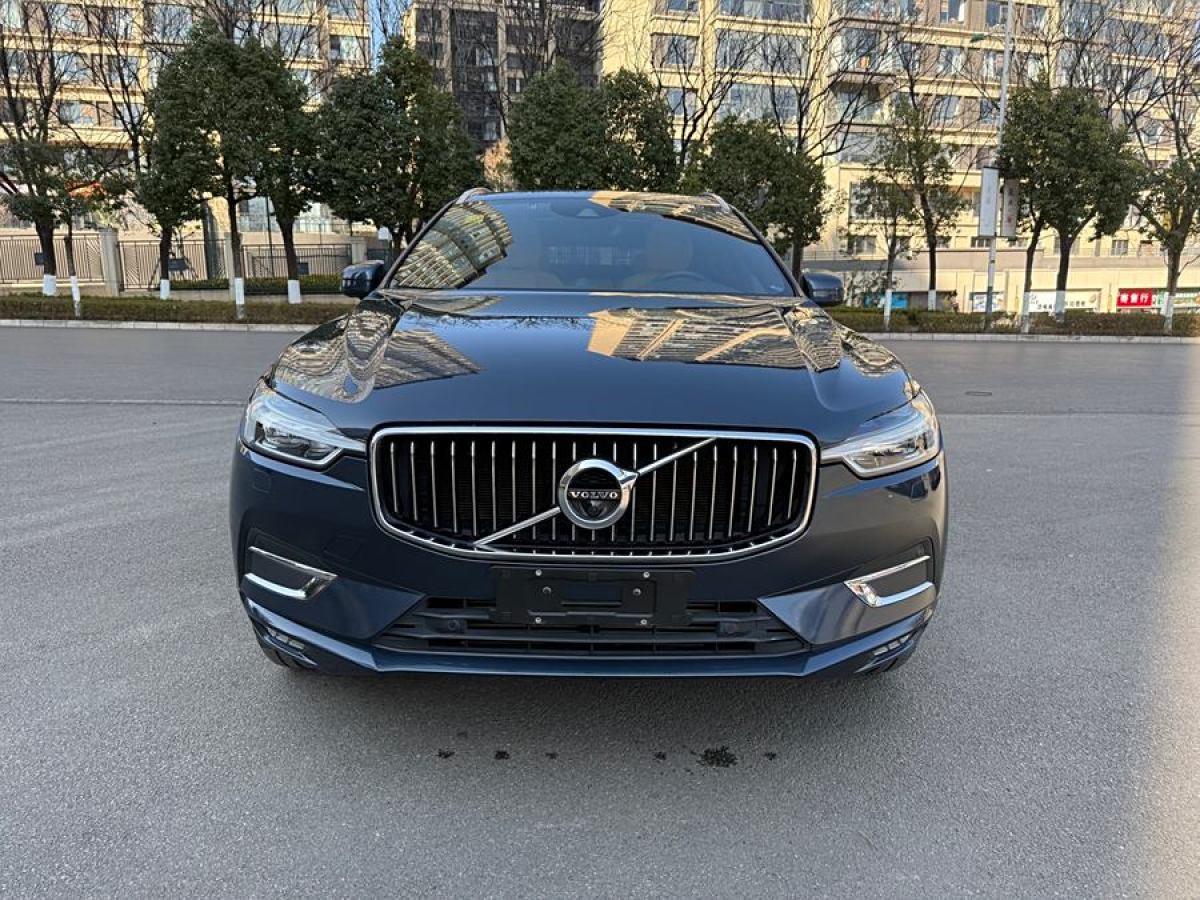 沃爾沃 XC60  2020款 T5 四驅(qū)智遠(yuǎn)運動版圖片