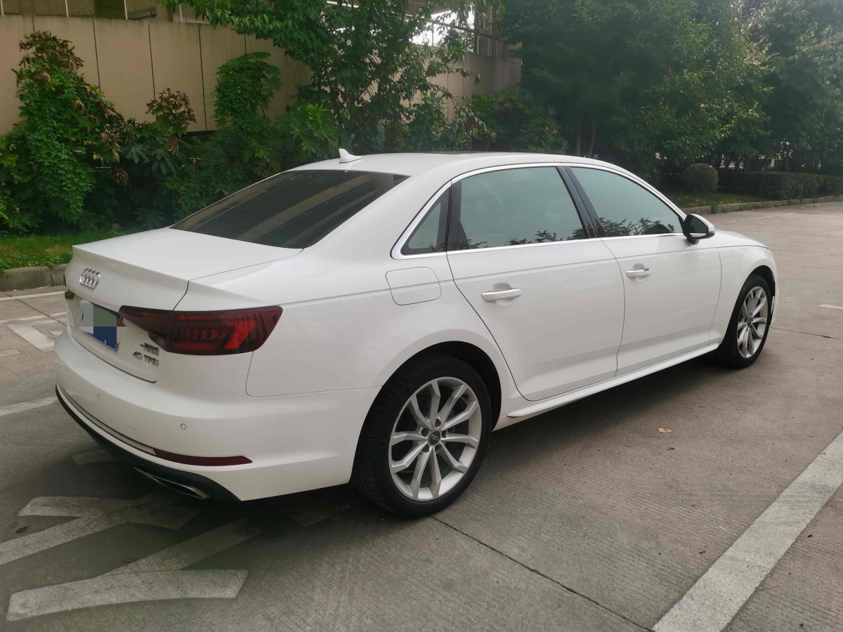 奧迪 奧迪A4L  2019款 40 TFSI 進(jìn)取型 國VI圖片