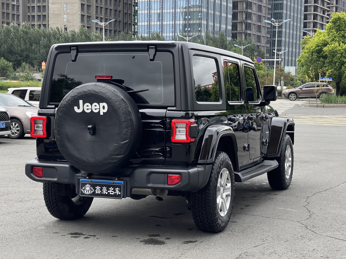 Jeep 牧馬人  2021款 2.0T Sahara 四門版圖片