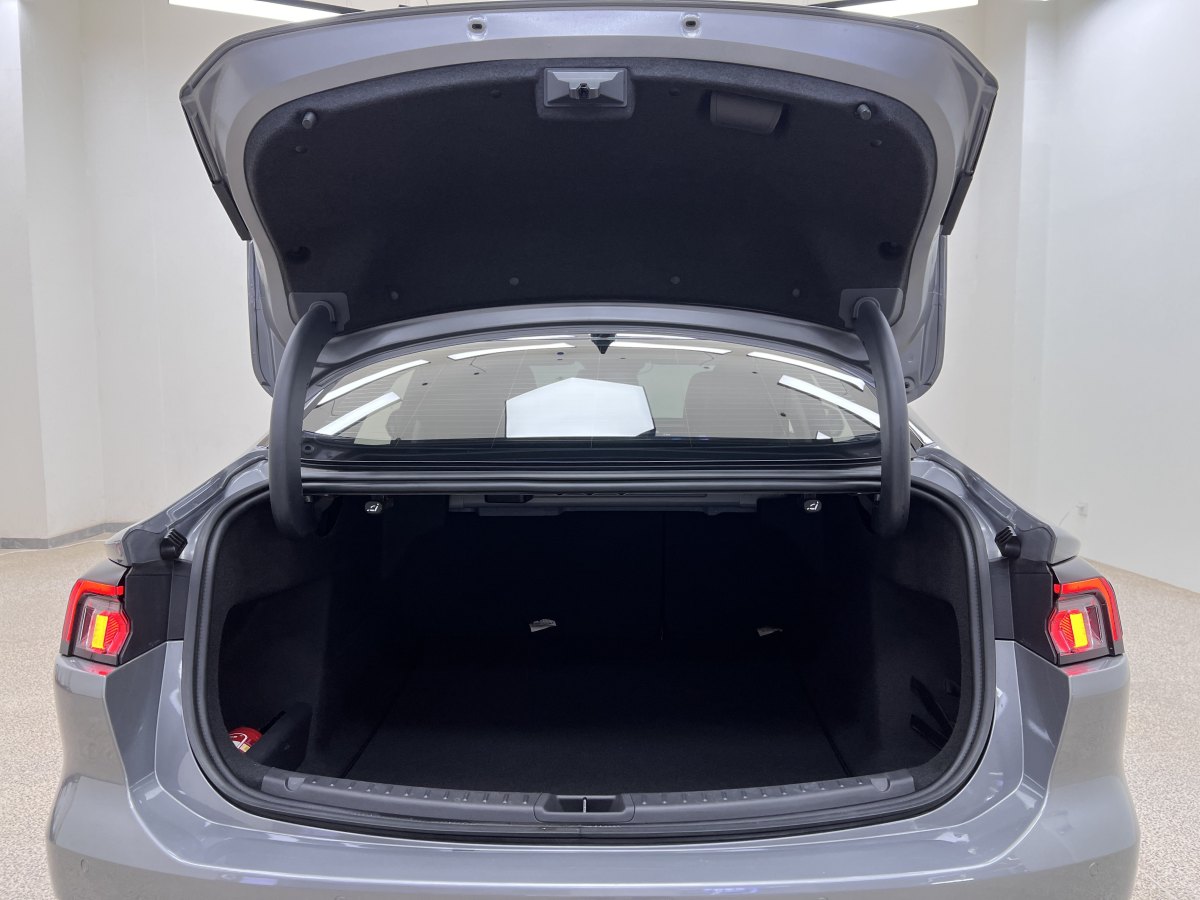 2022年12月福特 蒙迪歐  2022款 改款 EcoBoost 245 豪華型