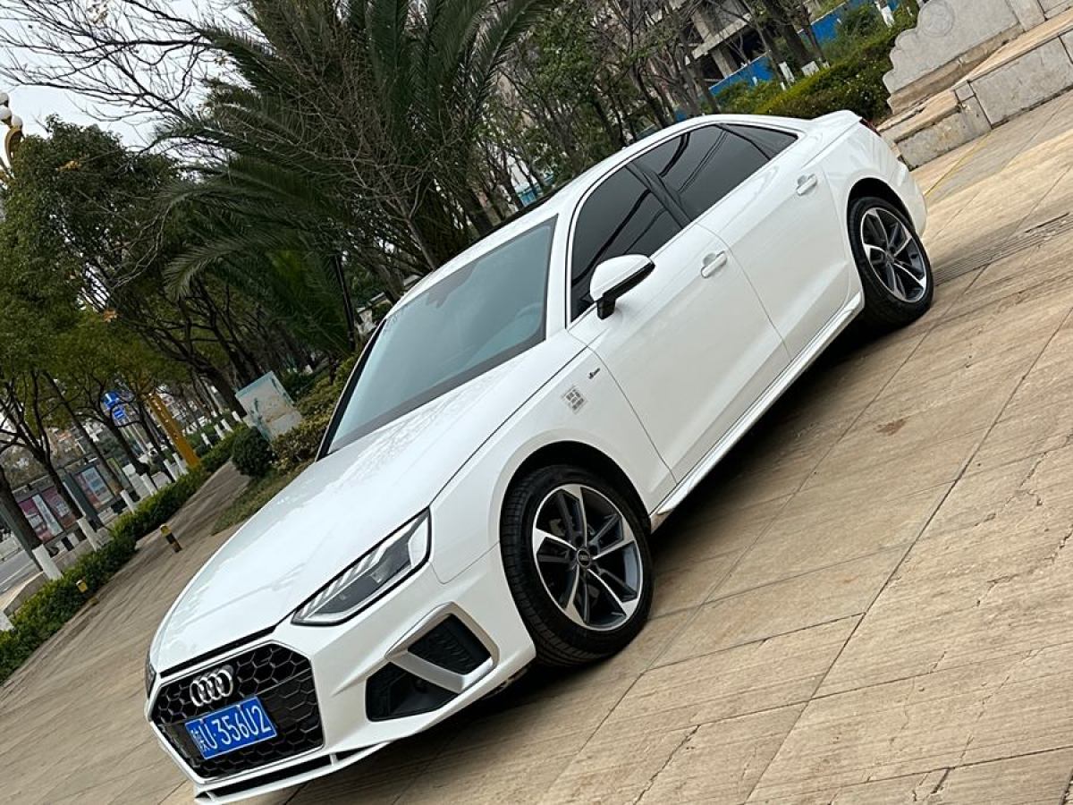 奧迪 奧迪A4L  2022款 40 TFSI 時(shí)尚動(dòng)感型圖片